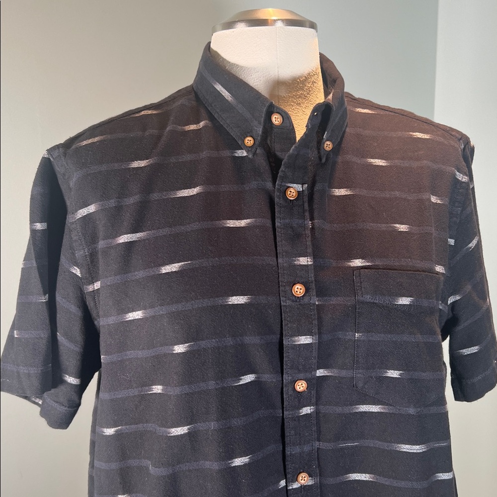 American Eagle Black and Gray Striped Casual Cotton Button Down Collared Shirt L